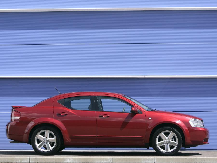  Dodge Avenger 2007 года  (UK) (фото 8 из 20)